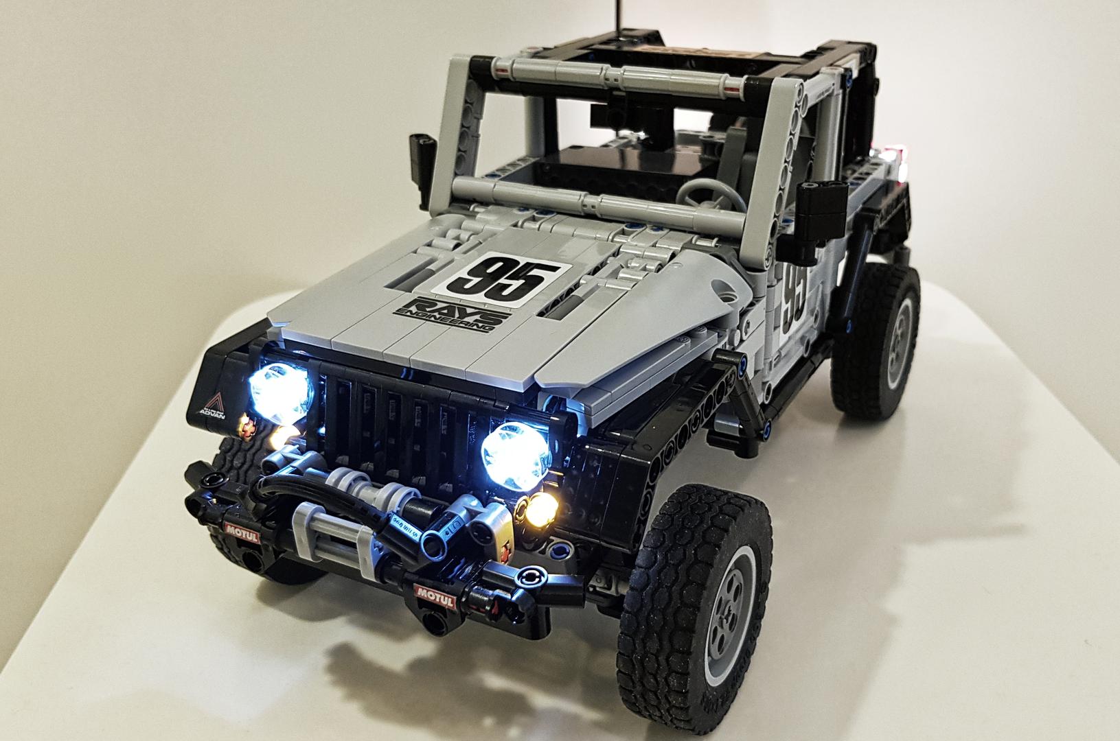 LEGO MOC Jeep Wrangler by Madoca1977 Rebrickable Build with LEGO