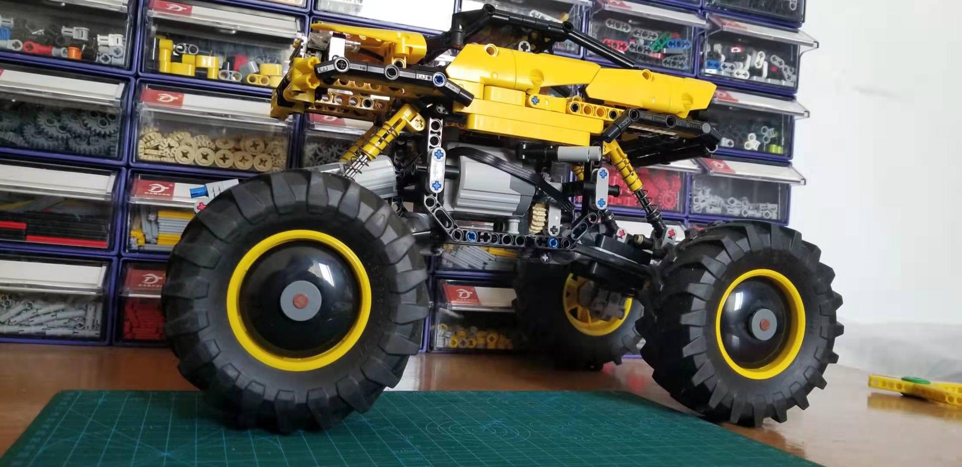 LEGO MOC Rock Crawler by Madoca1977 | Rebrickable - Build with LEGO