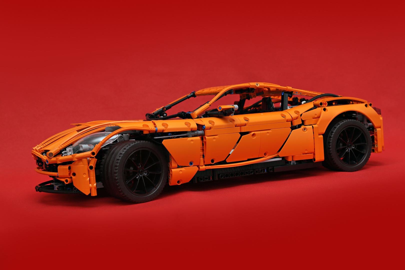 Lego aston martin
