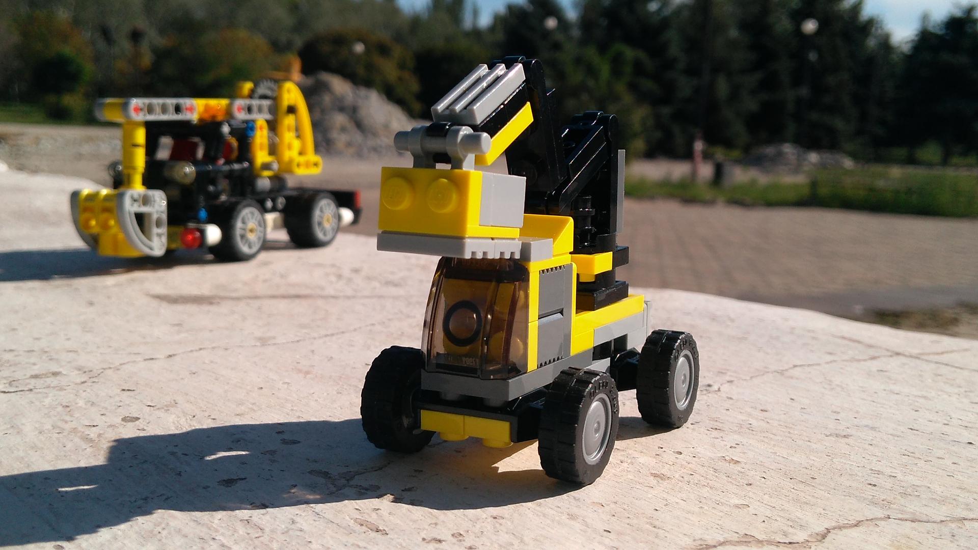 LEGO MOC 31014 Aerial bucket truck by Berth Rebrickable Build with LEGO