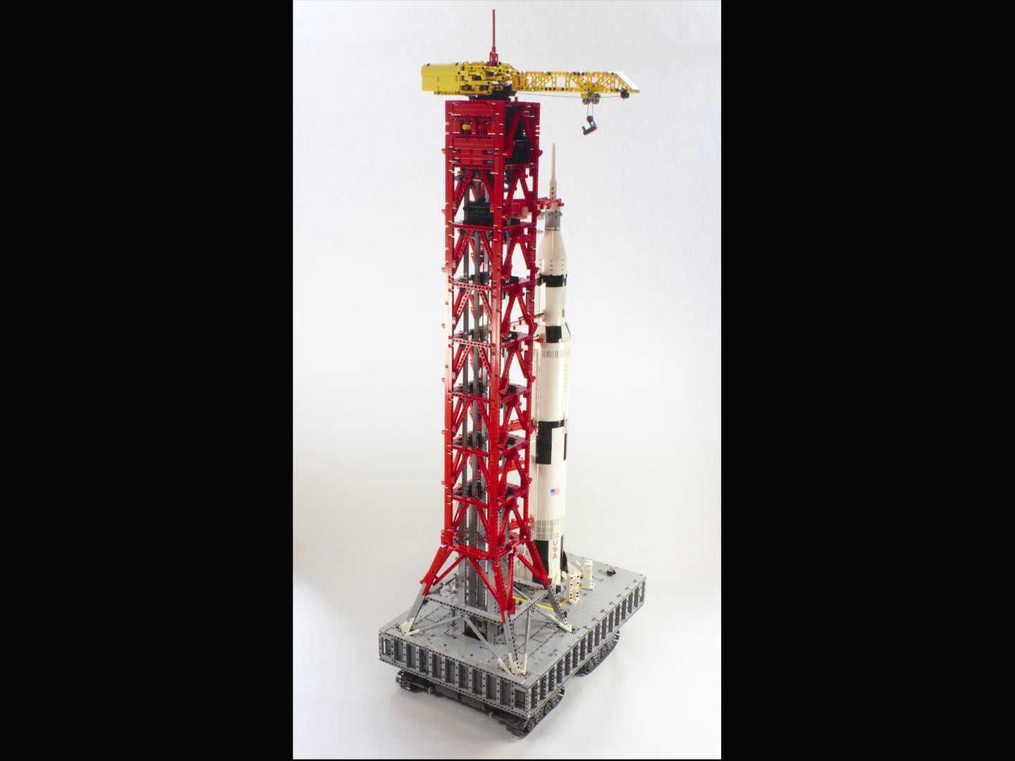 LEGO MOC Launch Tower Mk I for Saturn V (21309/92176) with Crawler by