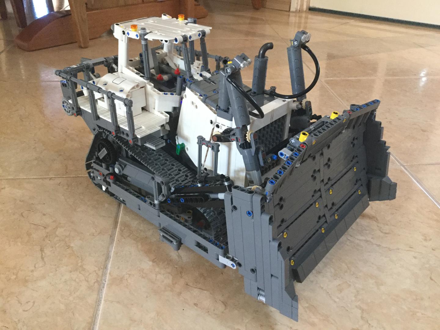 LEGO MOC 42100 Liebherr PR 776 Dozer by M_longer