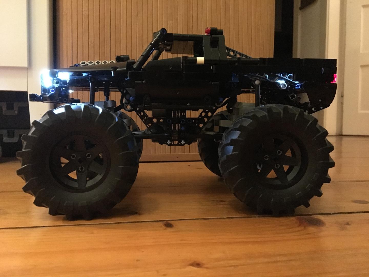 LEGO MOC Monster Truck by Nico71 Rebrickable Build with LEGO