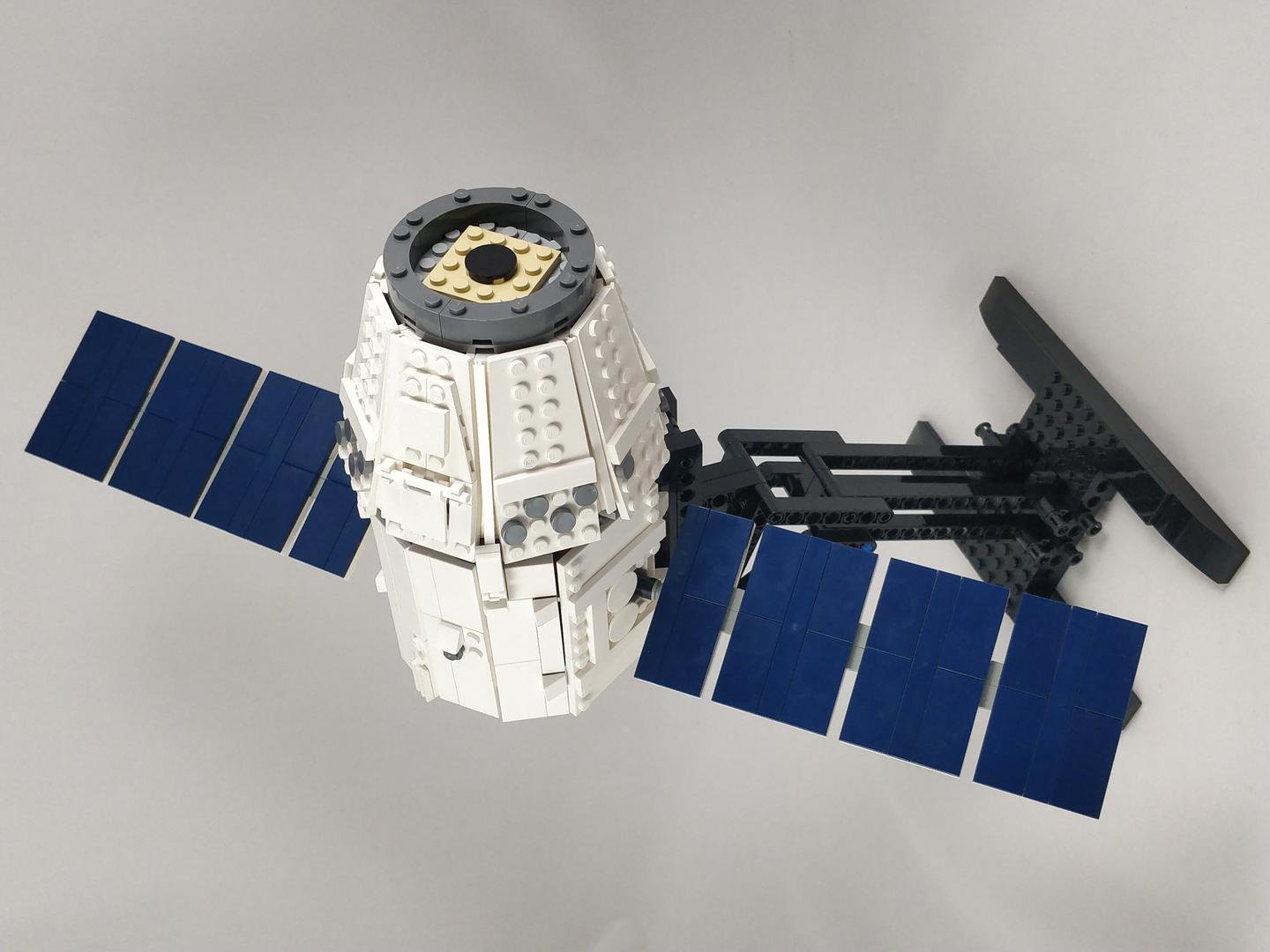 LEGO MOC4573 SpaceX Dragon (Space 2016) Rebrickable Build with LEGO