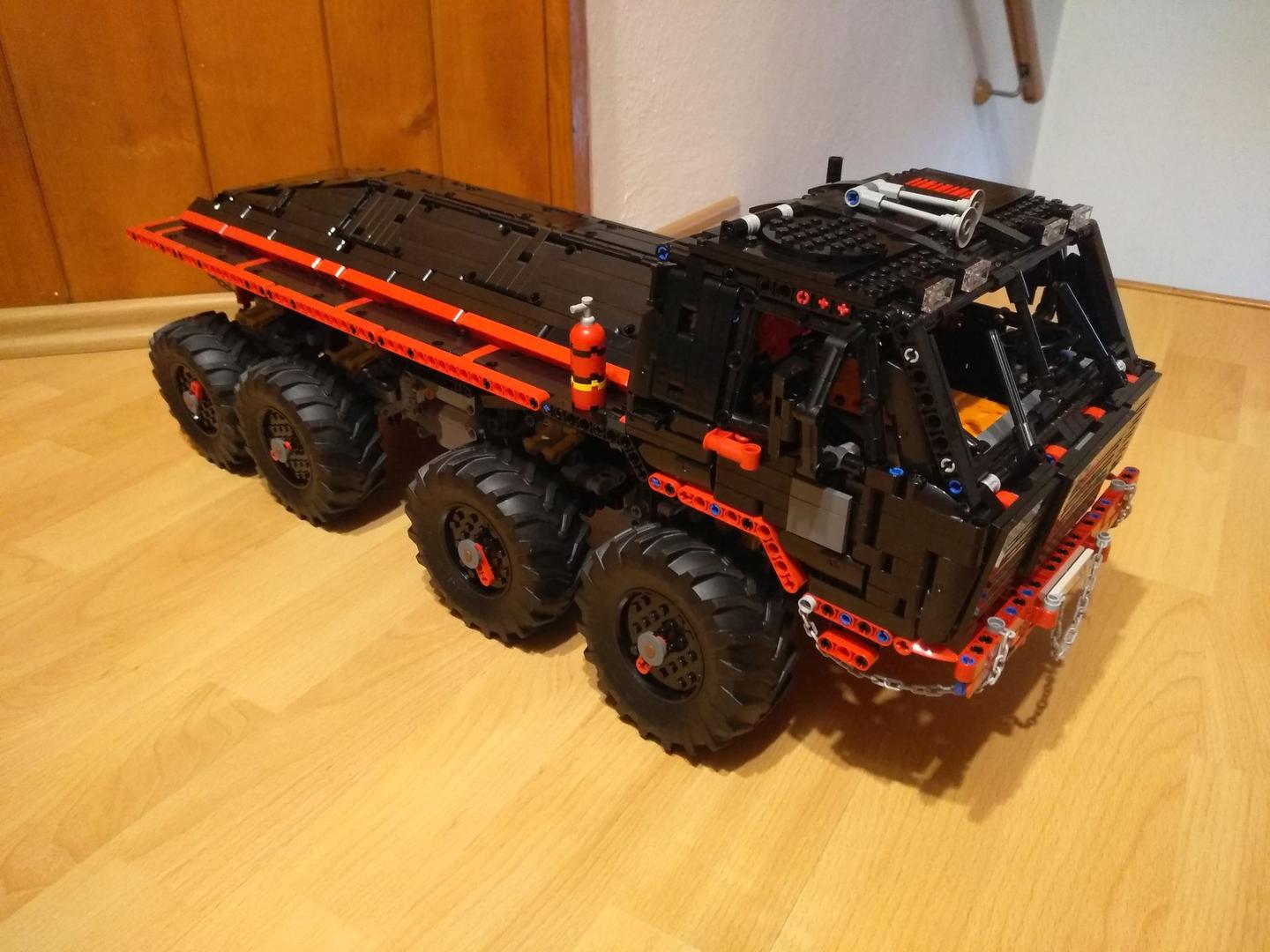 lego tatra 8x8