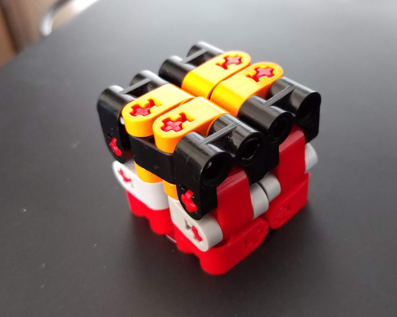 LEGO MOC Small Magic Folding Cube (Fidget Toy) by slfroden