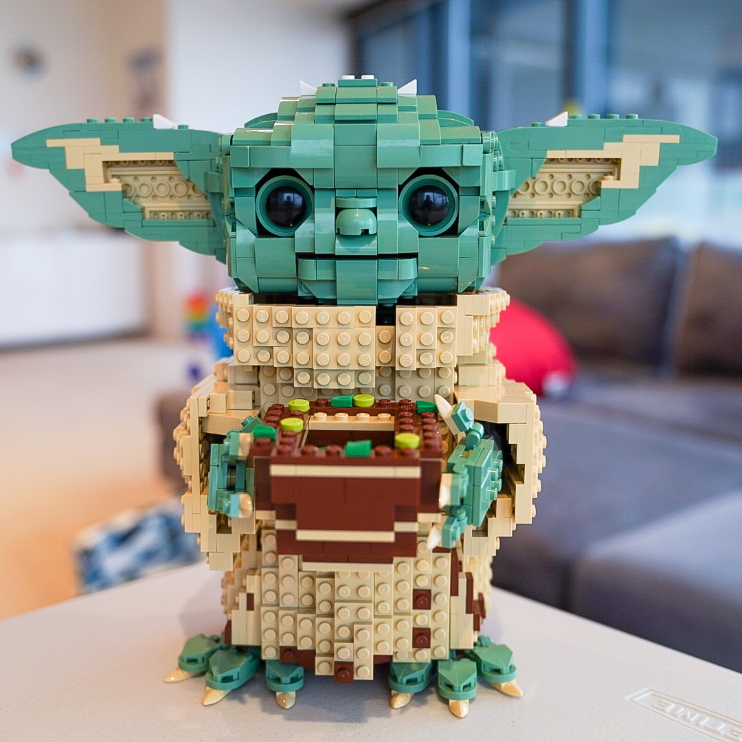 LEGO MOC The Child, aka Baby Yoda by Allouryuen Rebrickable Build