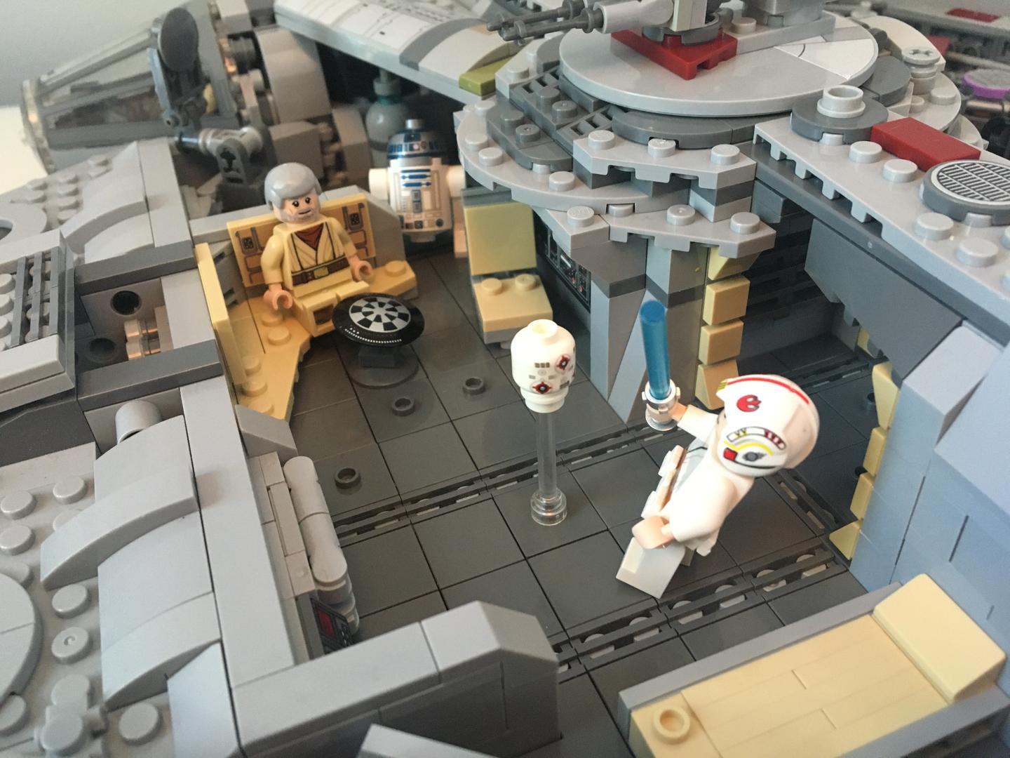 faucon millenium lego 75257