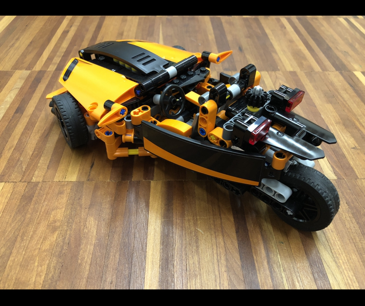 LEGO MOC Threewheeler (based on Polaris Slingshot) by Henry84