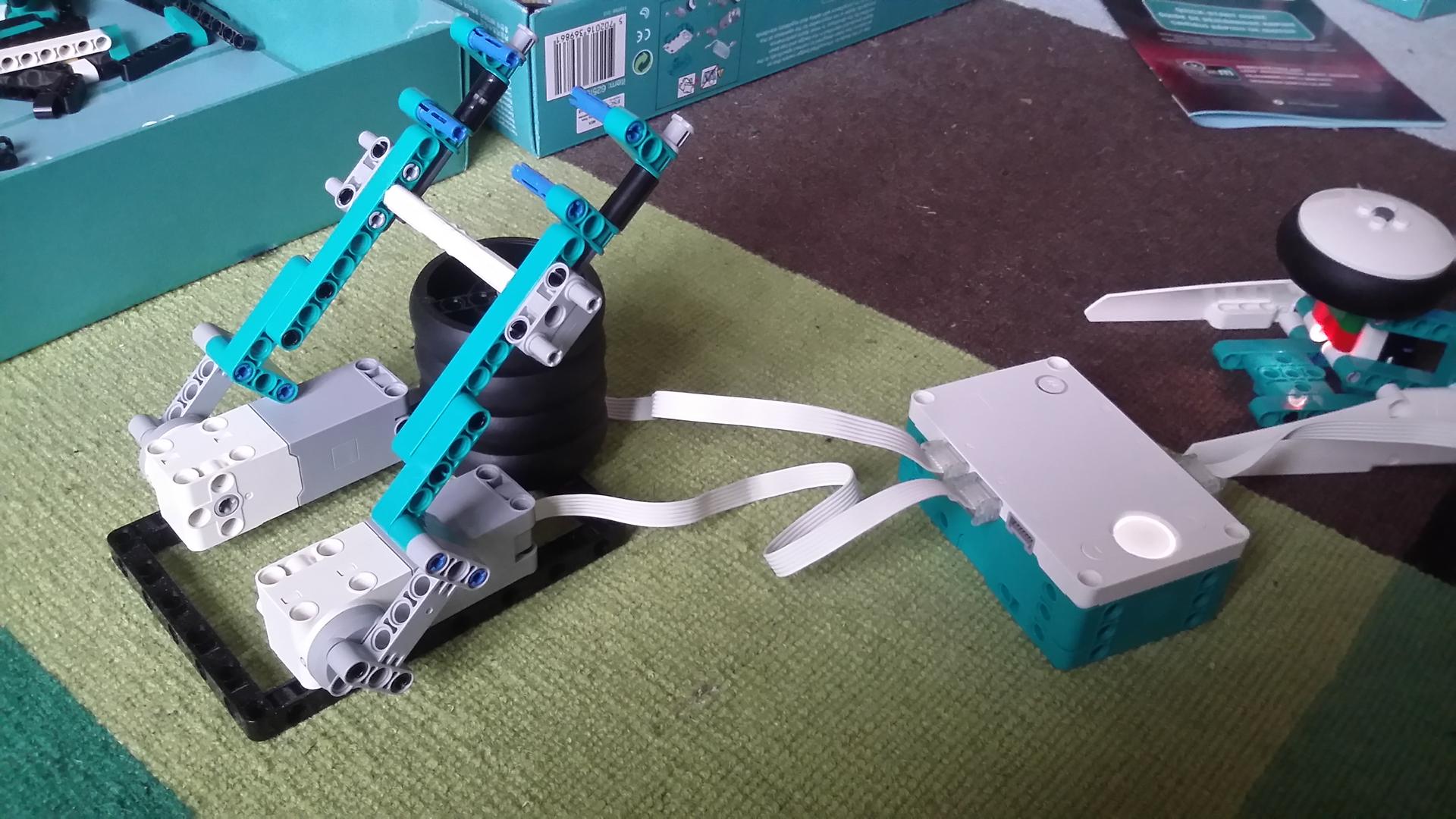 LEGO MOC Ball launcher by Worm65 Rebrickable Build with LEGO