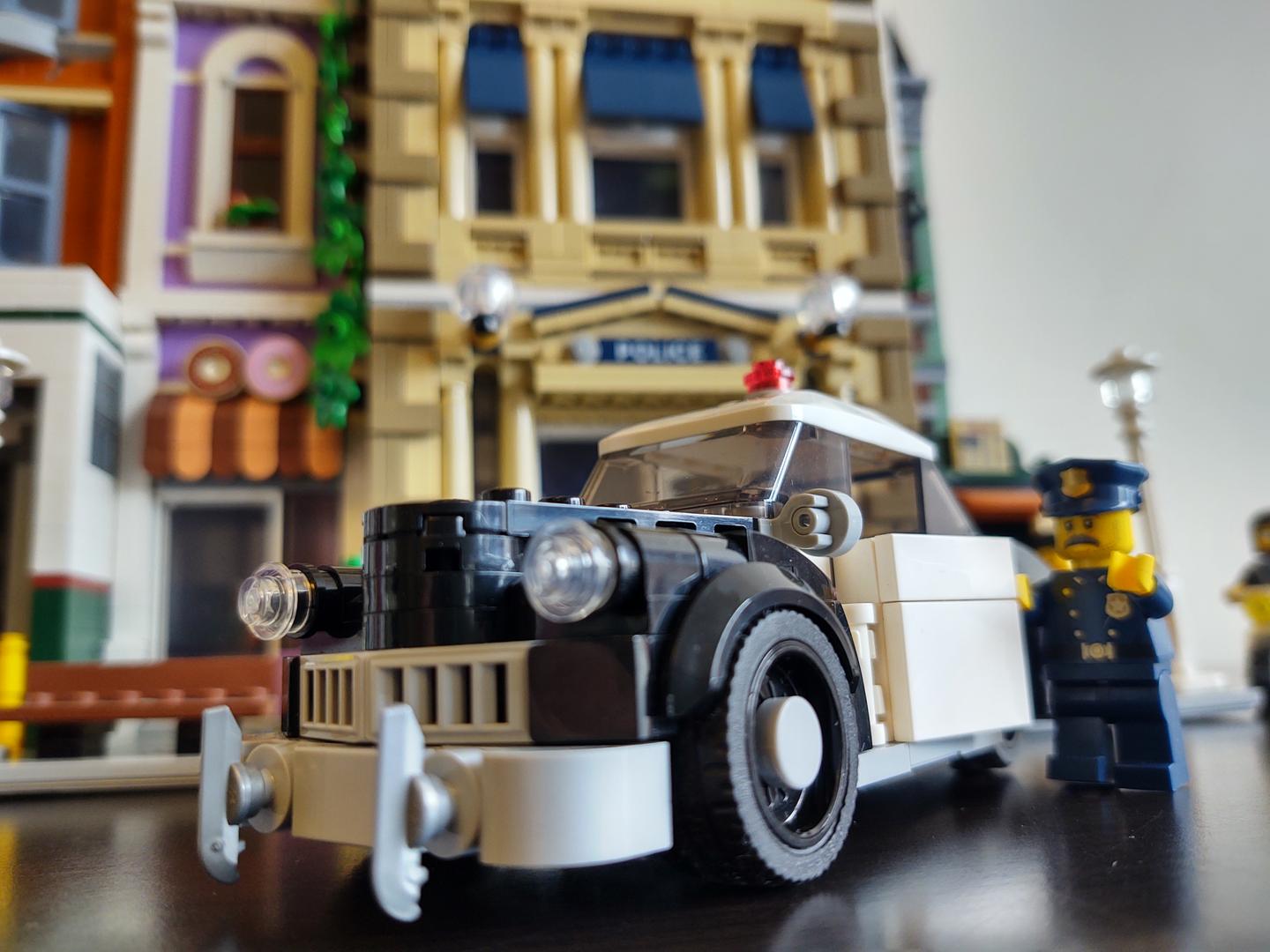 LEGO MOC Vintage Police Car by Leewan Rebrickable Build with LEGO
