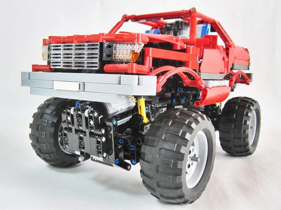 LEGO MOC Monster Truck by Madoca1977 Rebrickable Build with LEGO